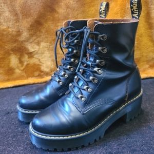 Dr. Martens Leona Boots